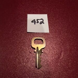 LV key #452